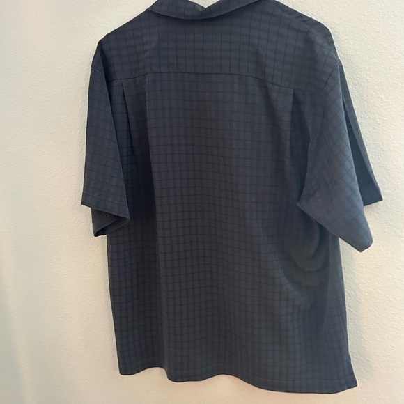 Tommy Bahama Medium 100% Silk Men's Button Down Shirt - Picture 5 of 7